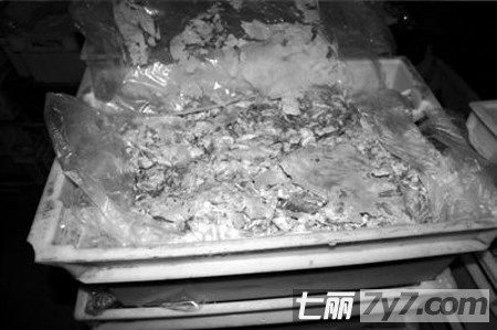 工厂用鸭肉泡制牛羊肉卷 春节备年货吃火锅小心致癌  （21）