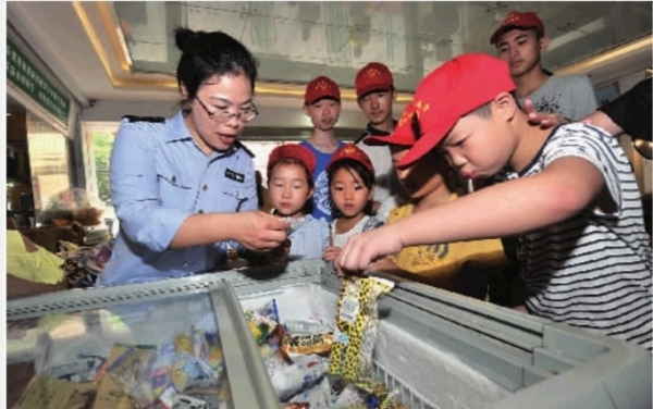 长沙王公塘社区开展“食品与健康”知识讲座