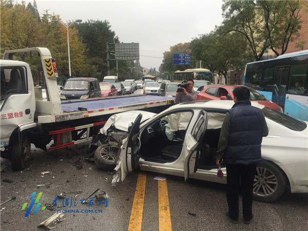 2016肉类食品安全健康行活动启动 金锣员工宣誓捍