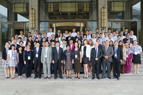 “APEC粮食标准互联互通研讨会”及“APEC小农 和中小企业粮食减损技术、经验和有关行动高级别 研讨会”在北京召开-